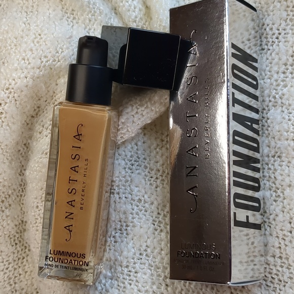 Anastasia Beverly Hills Other - ANASTASIA BEVERLY HILLS LUMINOUS FOUNDATION in Shade 360C 30ml/1.0fl oz